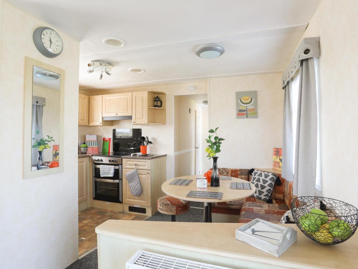 Trewan Chalet Holyhead Dış mekan fotoğraf